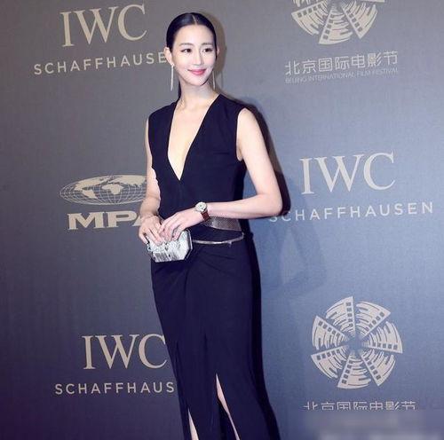 熟明星女,熟明星女生的成长之路