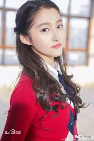 如何看待明星网红收入,明星网红收入背后的社会现象与经济解读